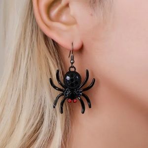 Large black spider red eyes Halloween earrings women girls new!